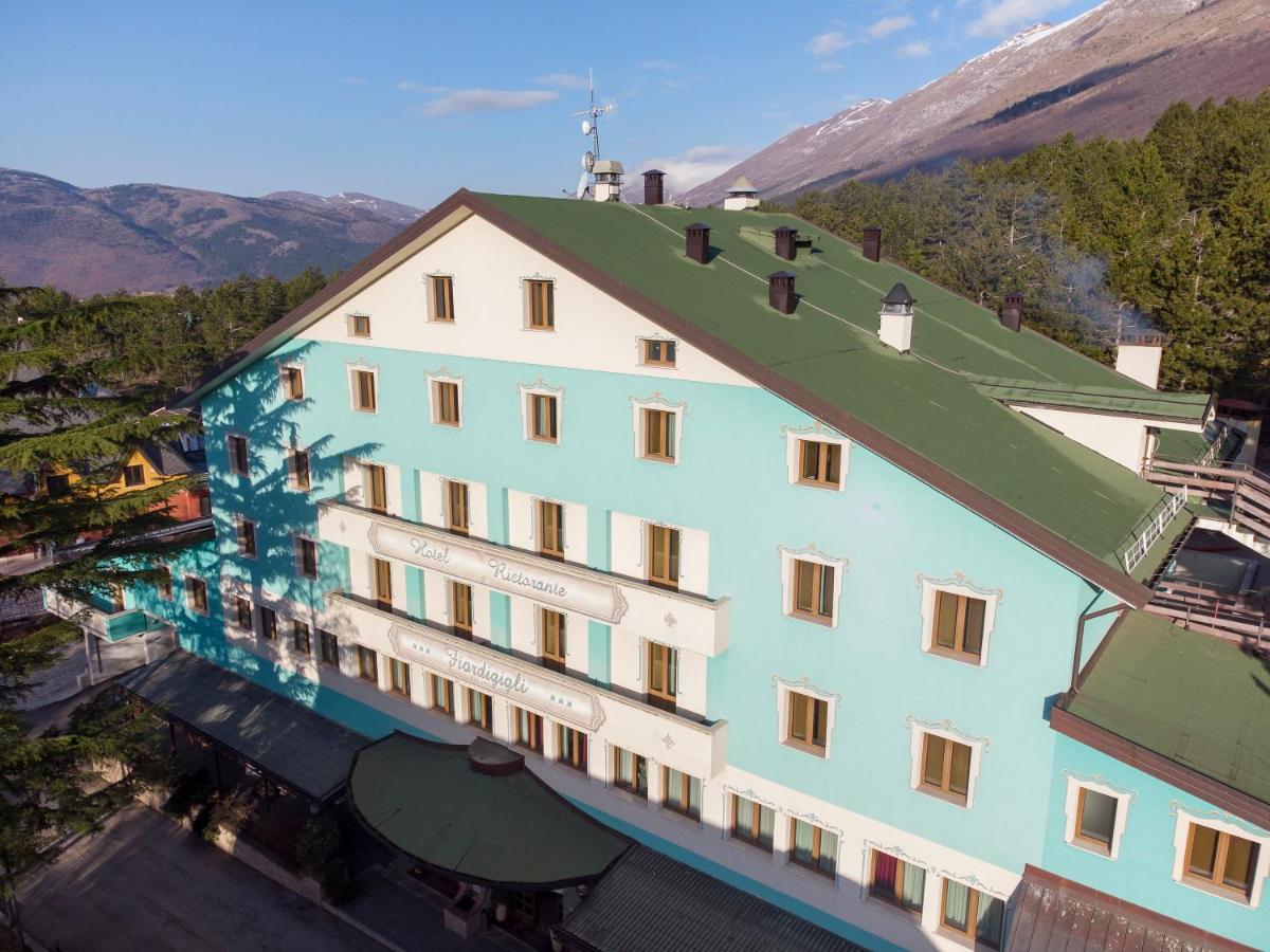 Hotel Fiordigigli L'Aquila Exterior photo