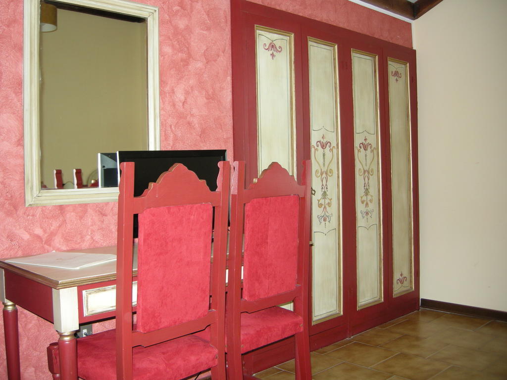 Hotel Fiordigigli L'Aquila Room photo