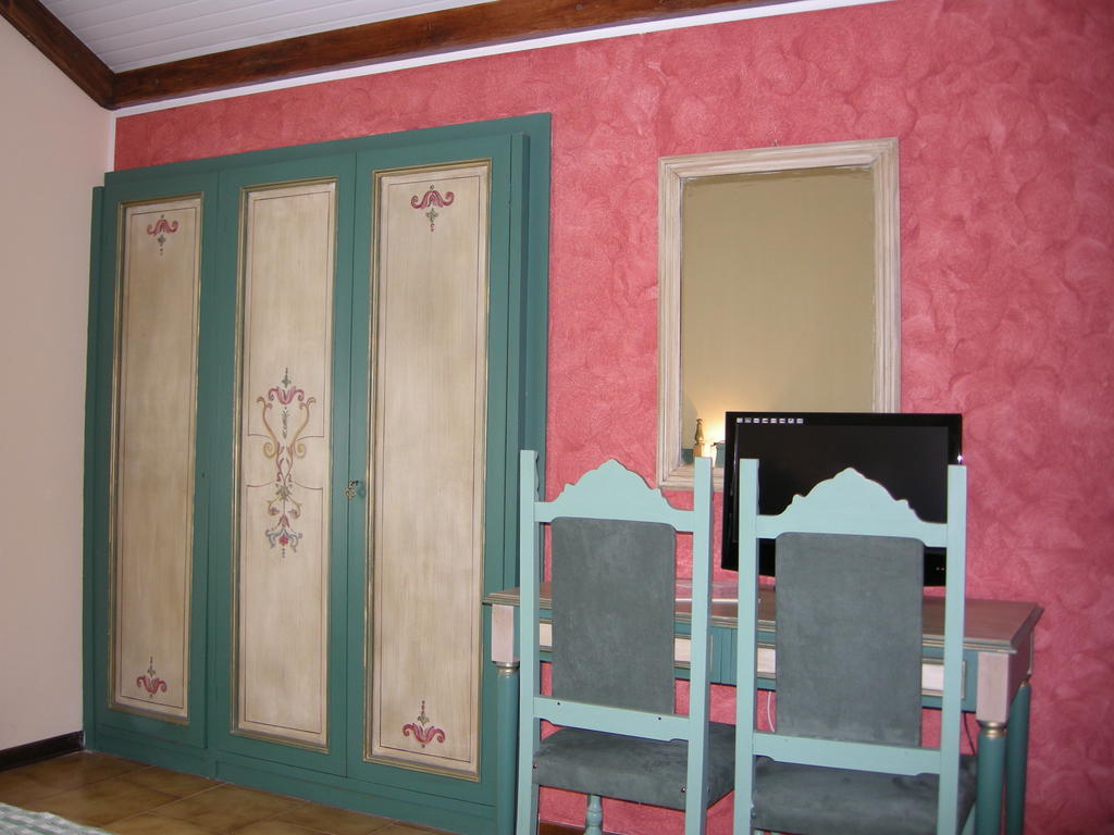 Hotel Fiordigigli L'Aquila Room photo